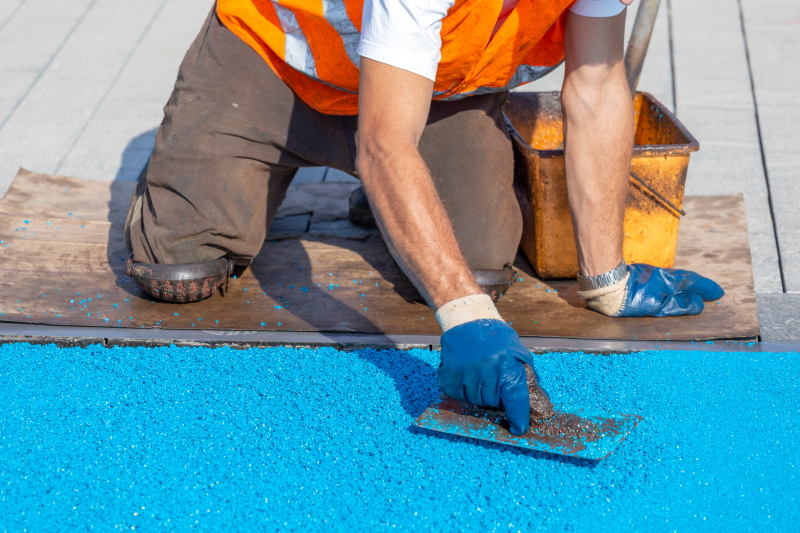 Which jobs put you at risk of developing a disabling knee condition?