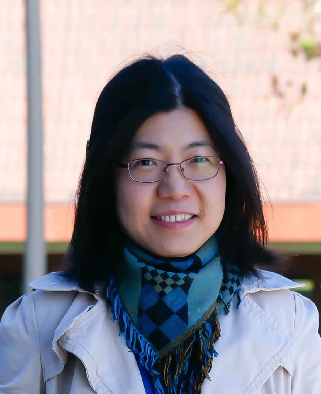 Dr Jun Li